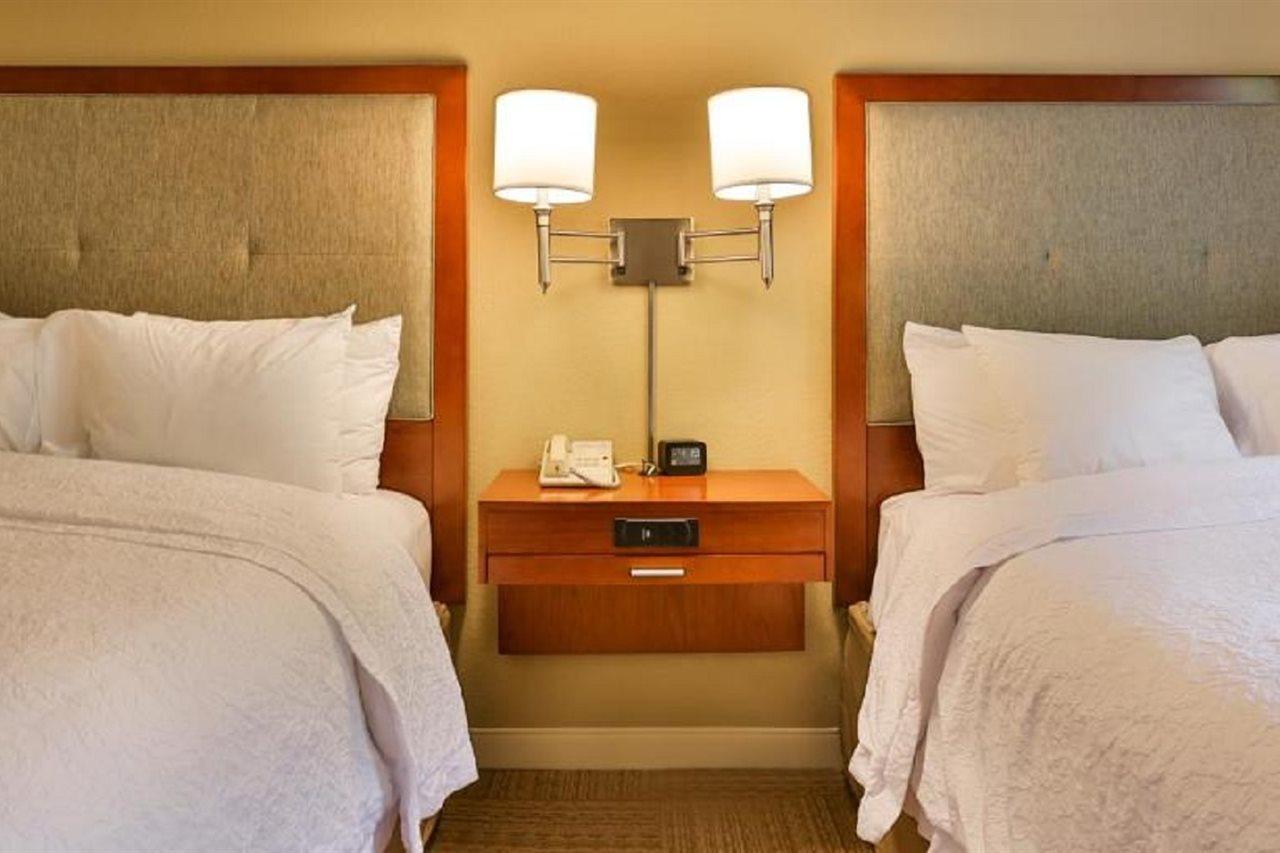 Hampton Inn & Suites Charleston Airport North Charleston Buitenkant foto